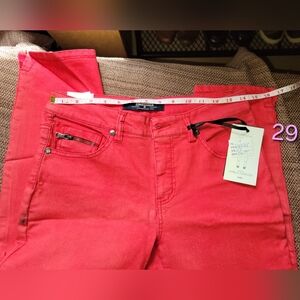 Lois Red Denim Size 29 Ankle Pants With Stretch